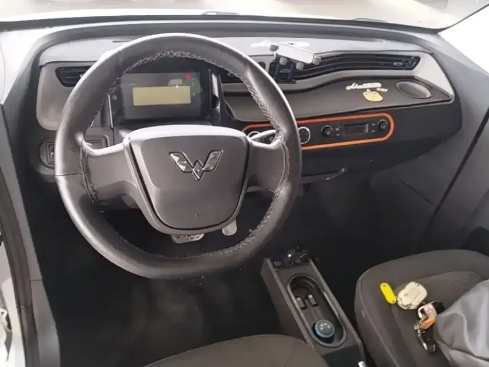 Wuling MINIEV