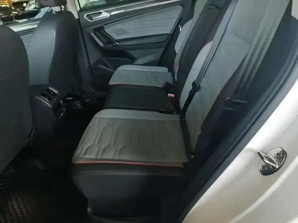Volkswagen Tiguan L PHEV