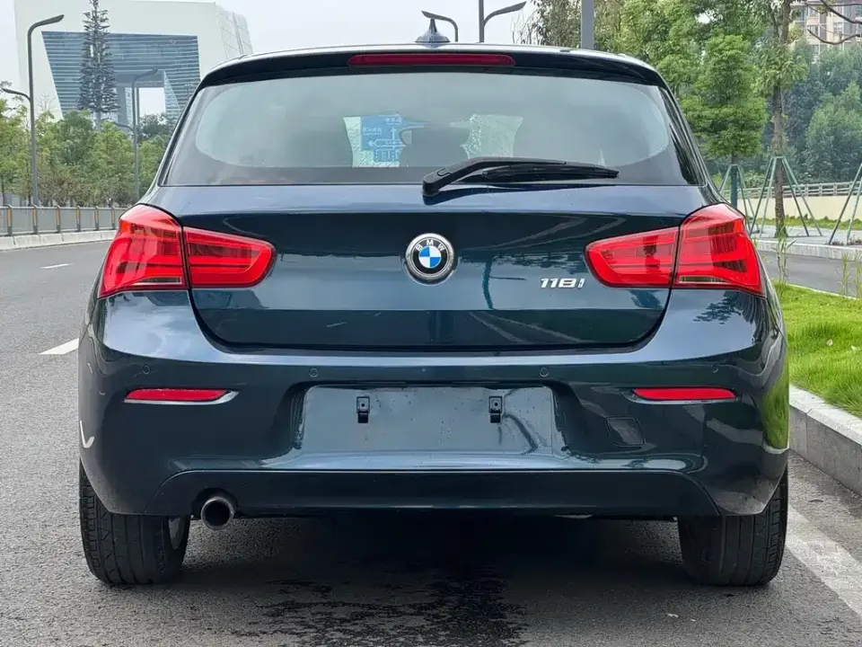 BMW 1 Series (Import)