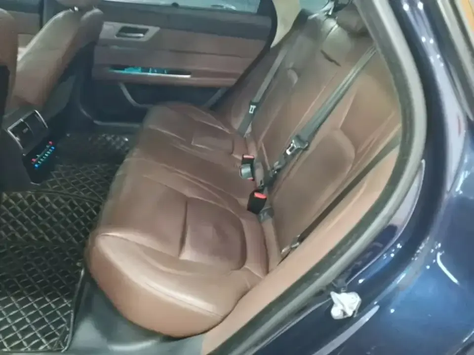 Jaguar XFL