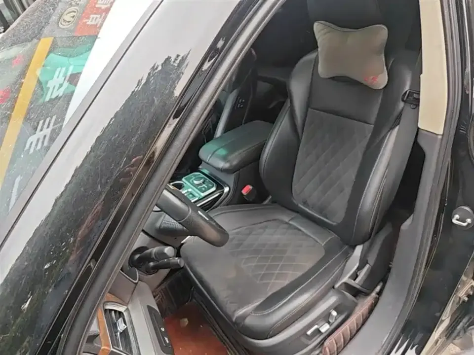 Hongqi Hongqi HS7
