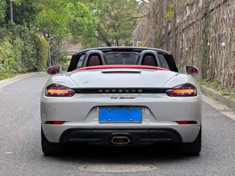 Porsche 718