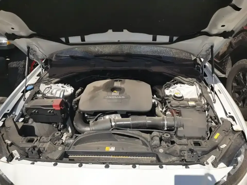 Jaguar XFL