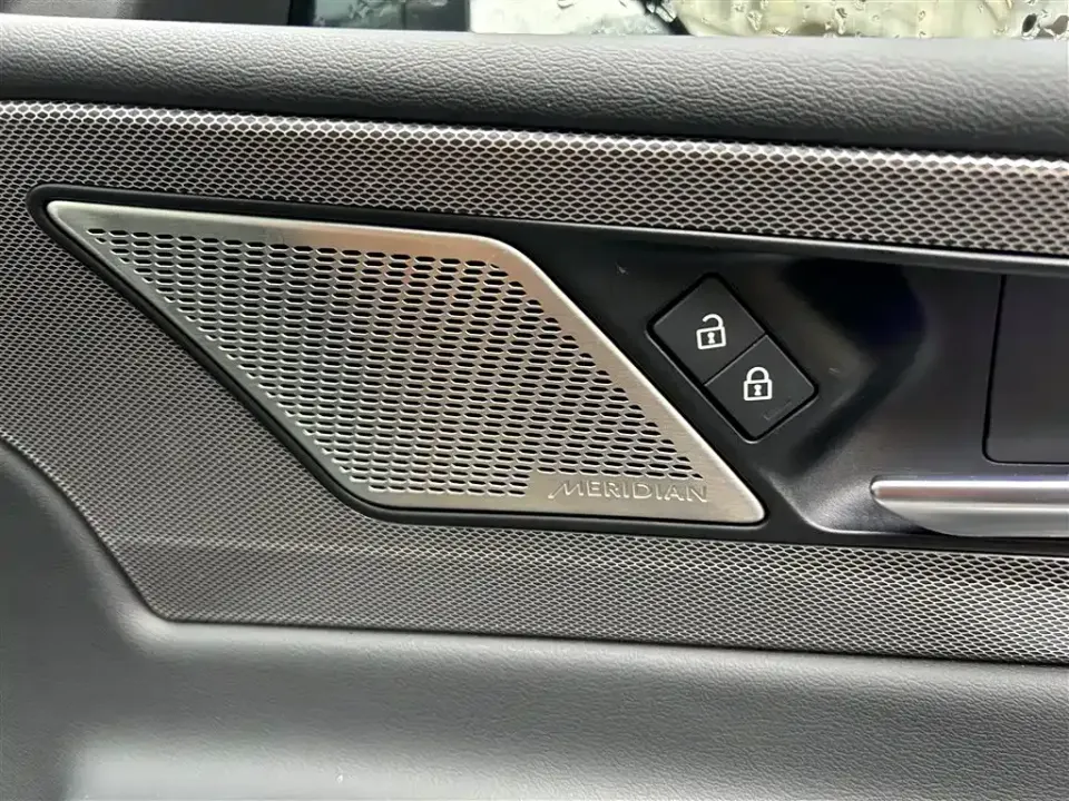 Jaguar XEL