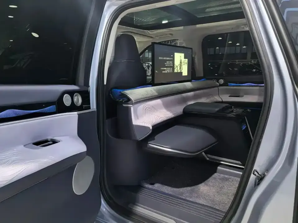 Lincoln Navigator One