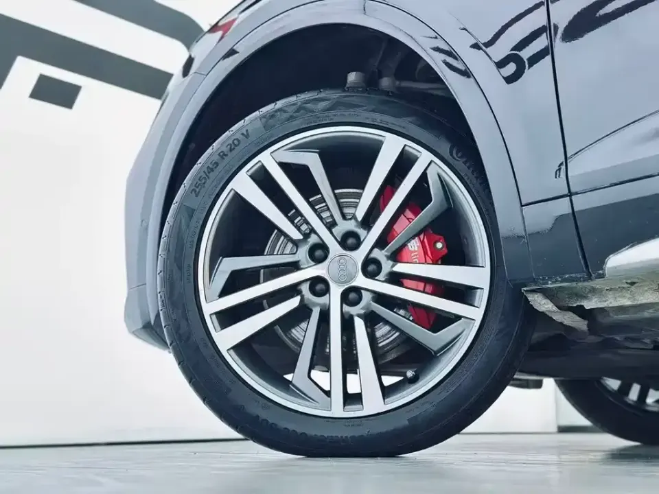 Audi Q5L Sportback