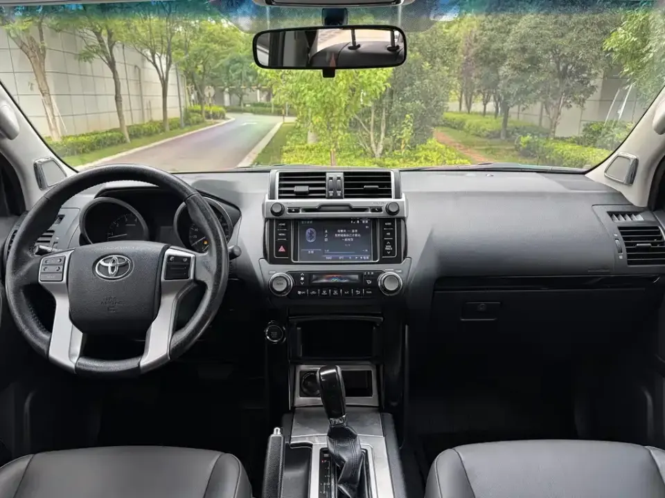 Toyota Prado (Import)