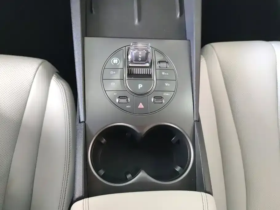 BYD Seal 06