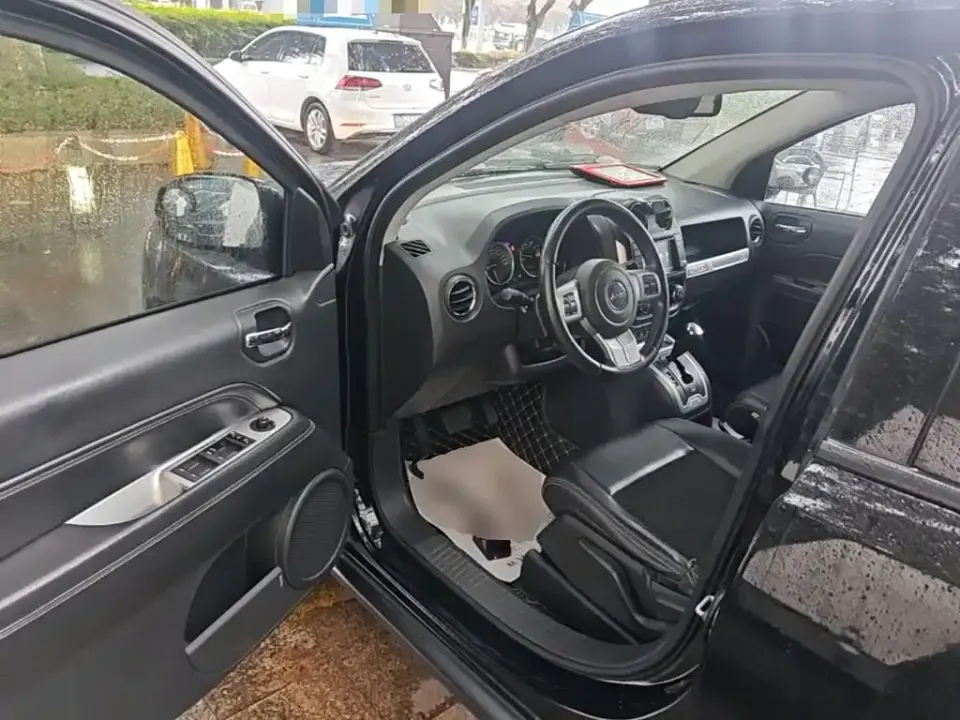 Jeep Compass (Import)