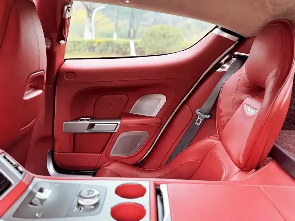Aston Martin Rapide