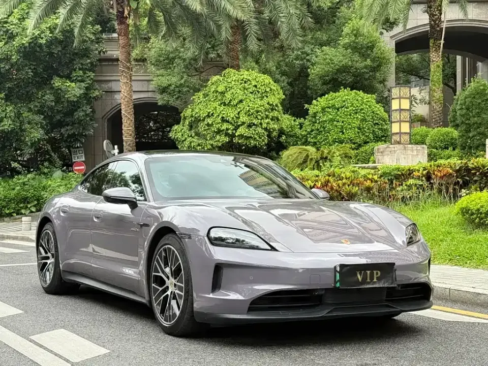 Porsche Taycan