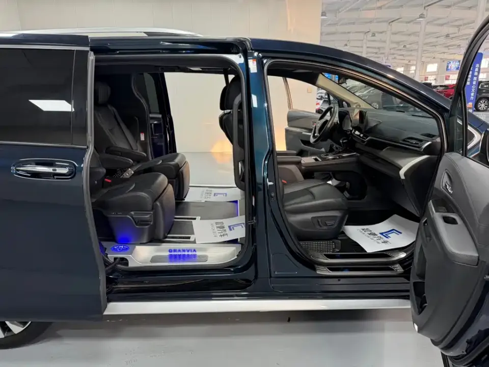Toyota Granvia