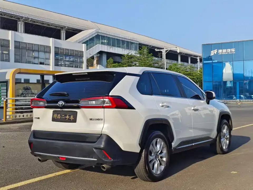 Toyota Wildlander