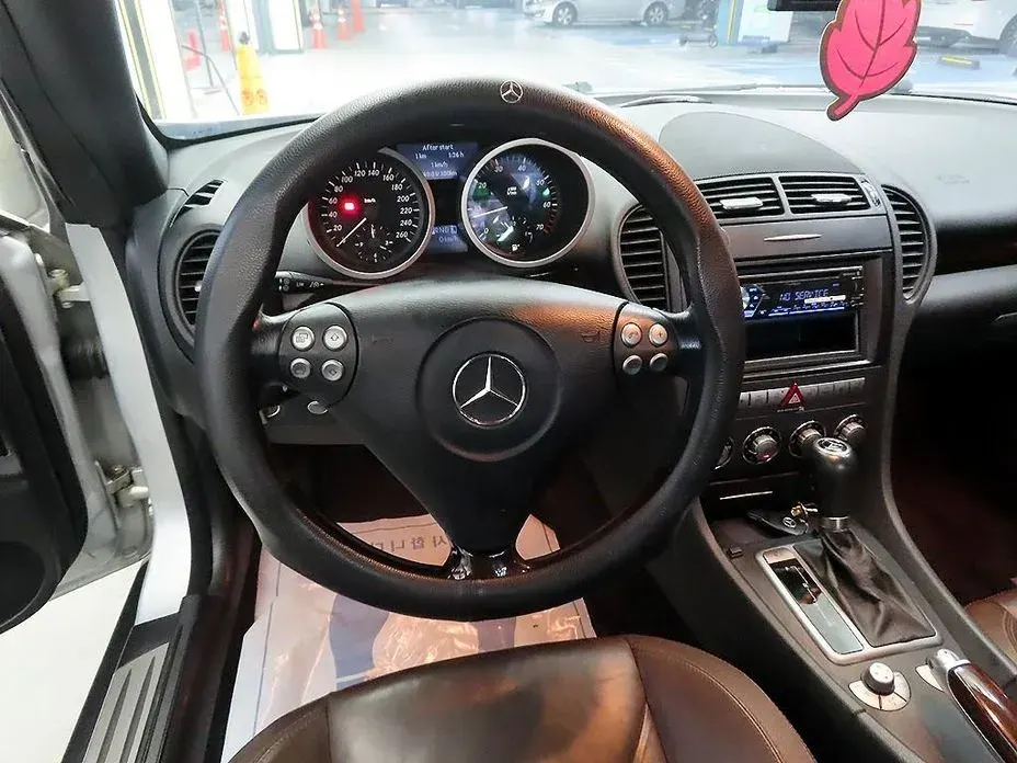 Mercedes-Benz SLK-Class
