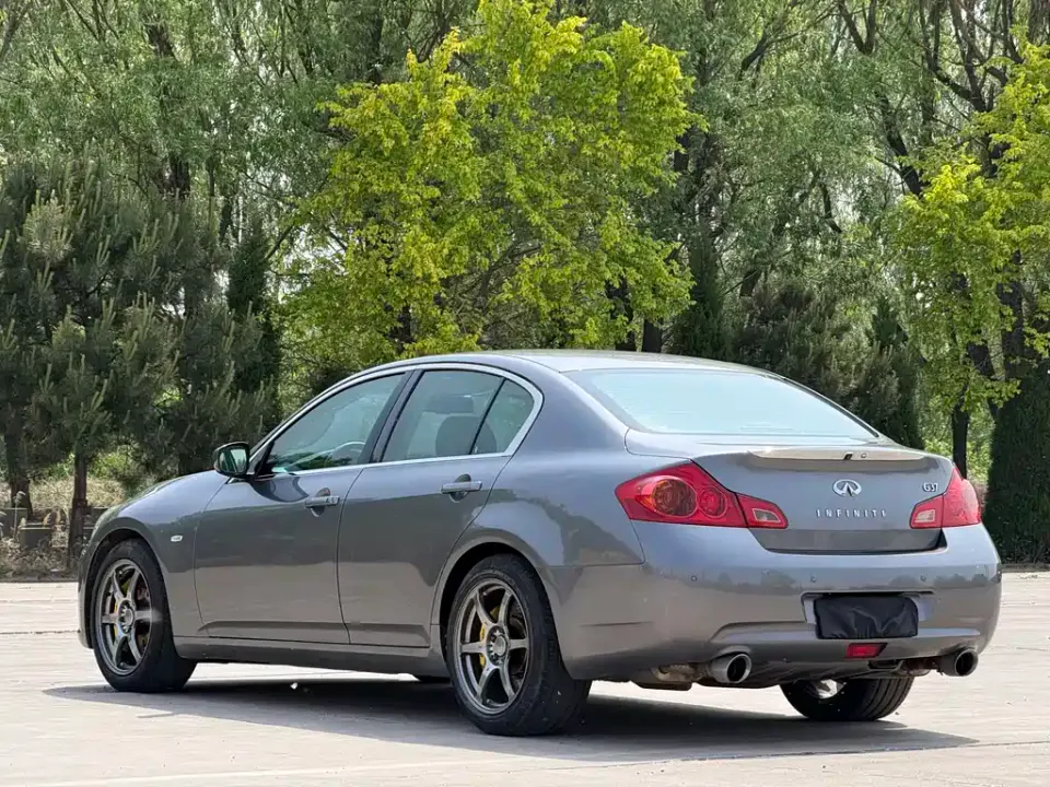 Infiniti G