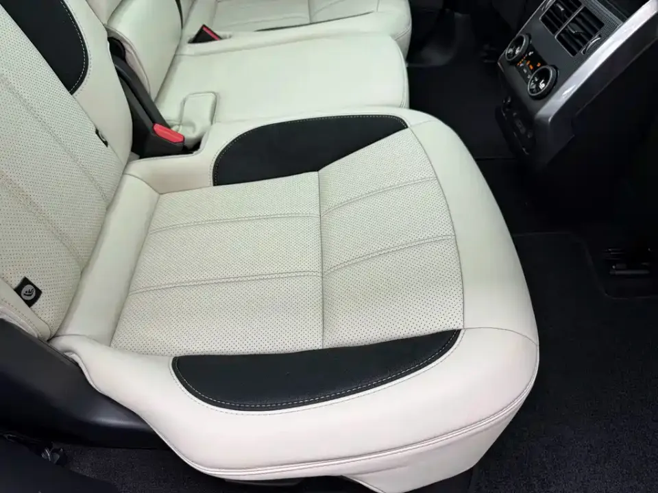Land Rover Sport