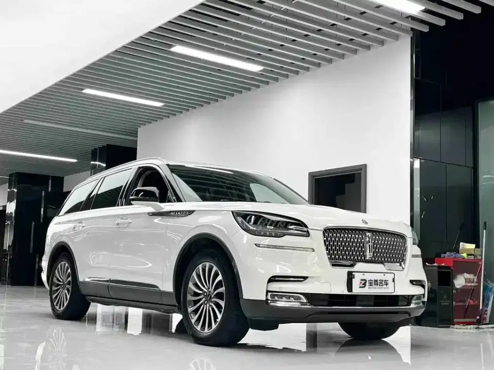 Lincoln Aviator (Import)