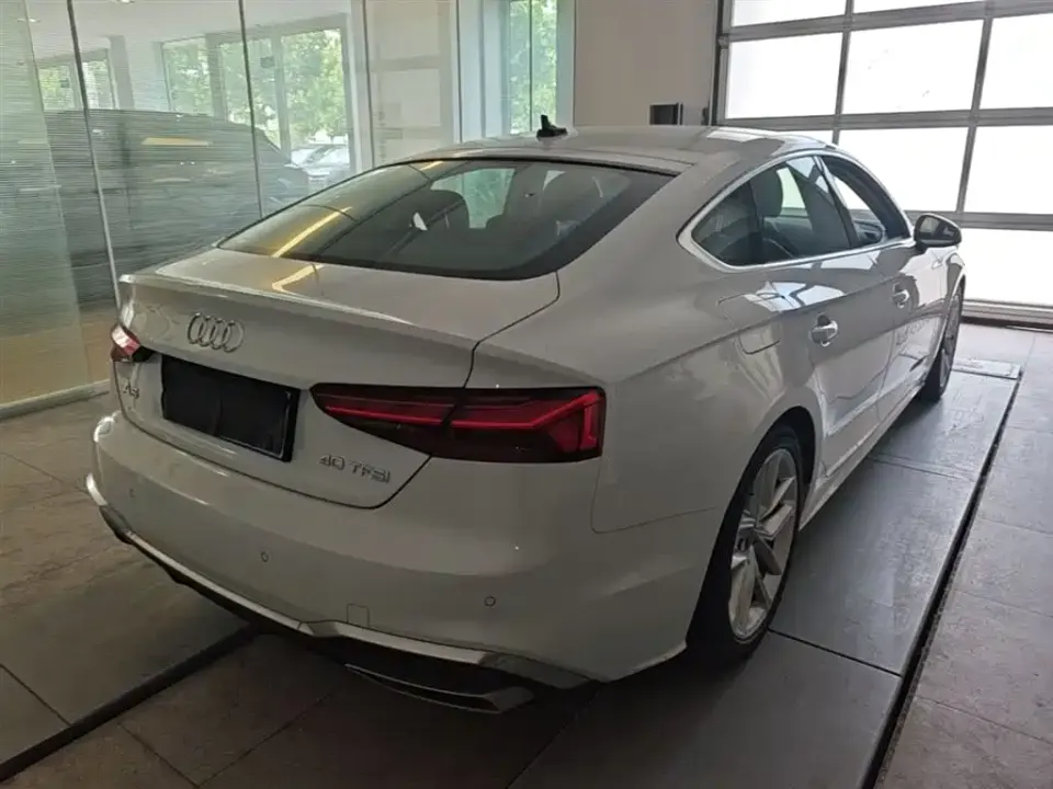 Audi A5 (Import)