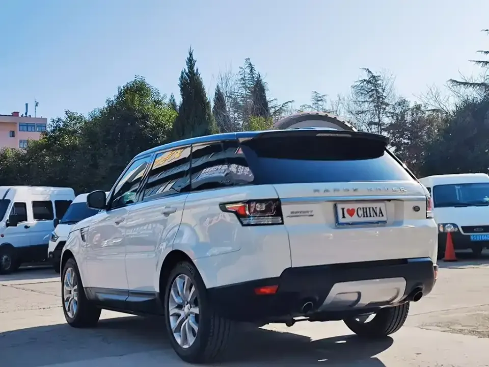 Land Rover Sport