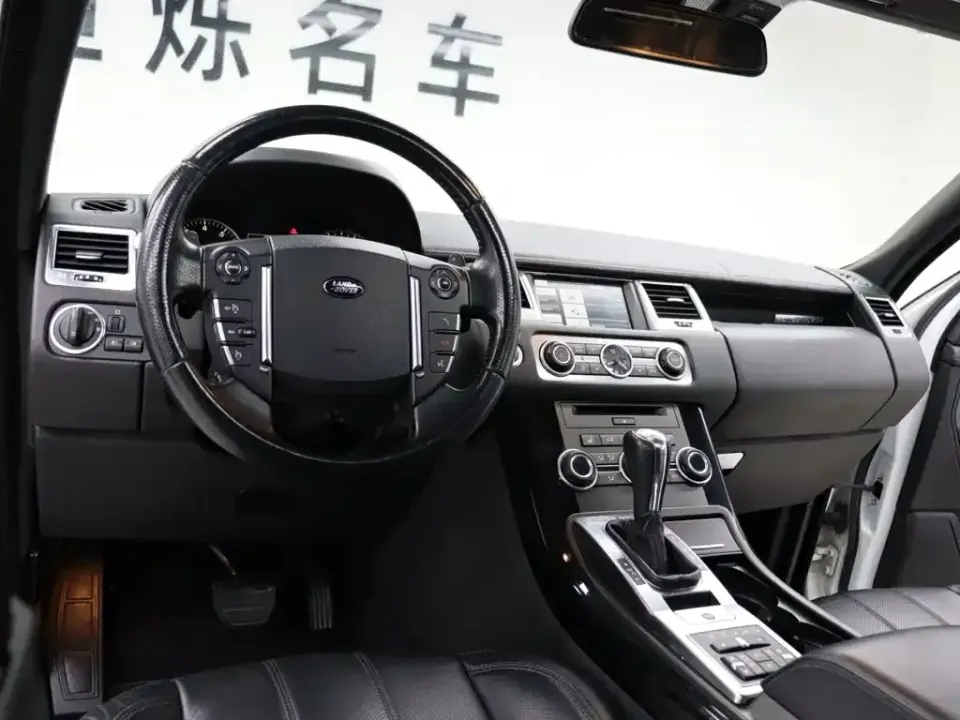 Land Rover Sport