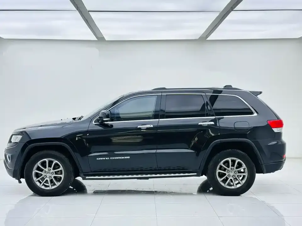 Jeep Grand Cherokee (Import)