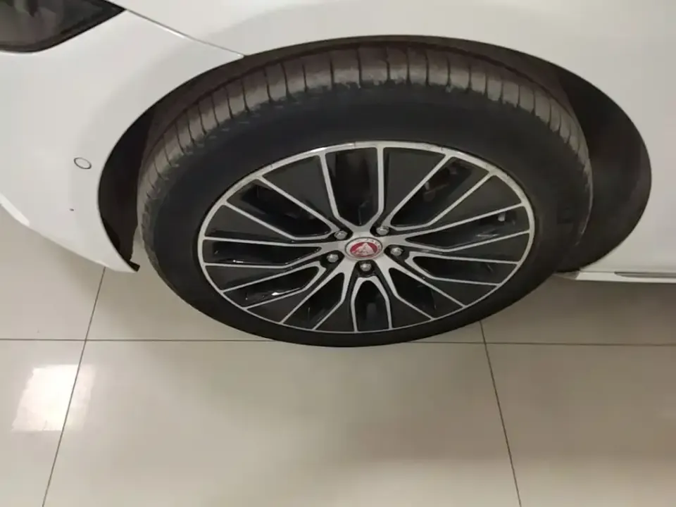 Jaguar XEL