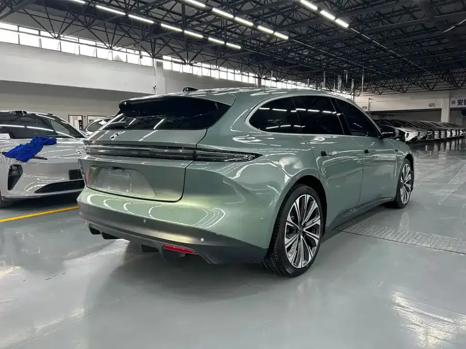 Nio ET5T