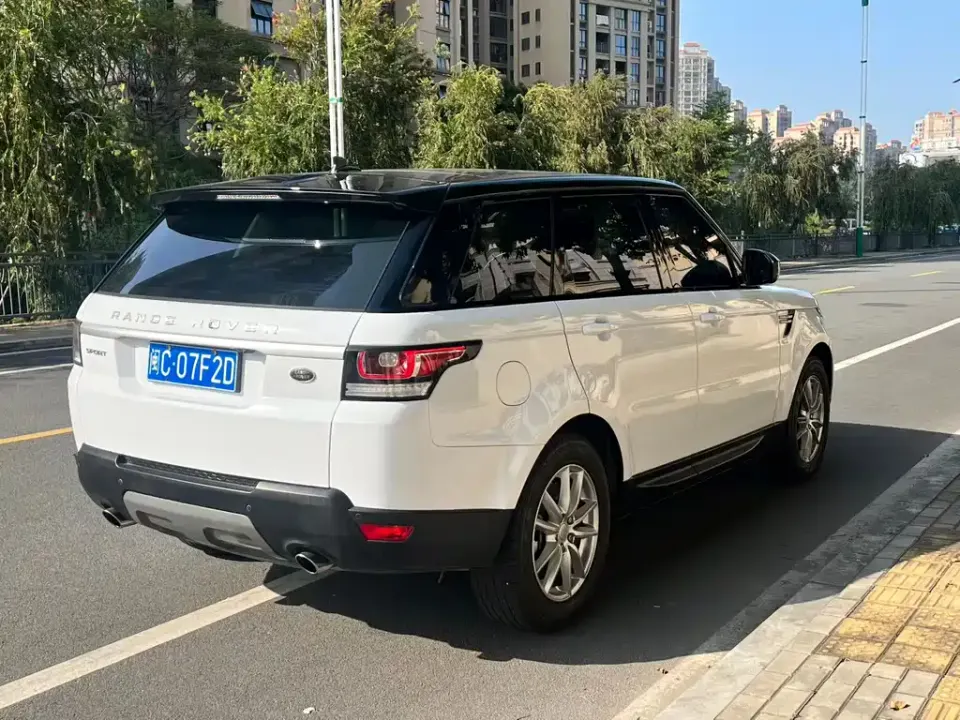 Land Rover Sport