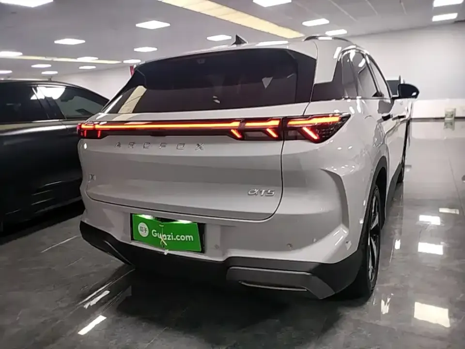 Arcfox Alpha T5