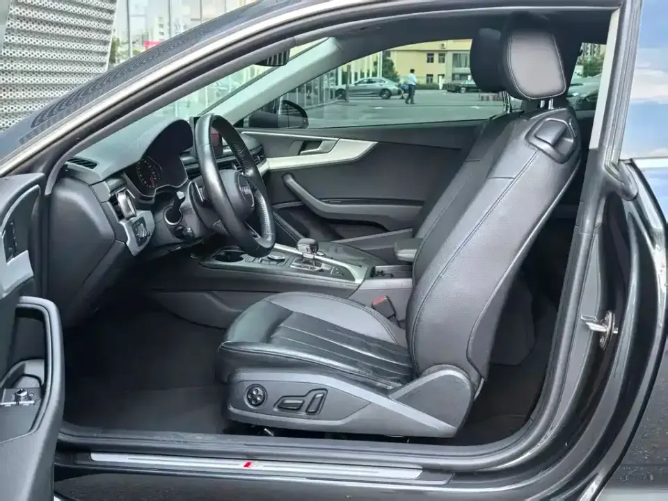 Audi A5 (Import)
