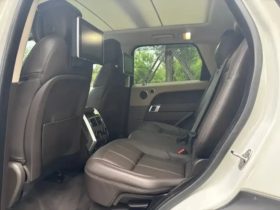 Land Rover Sport