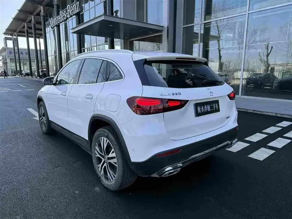 Mercedes-Benz GLA
