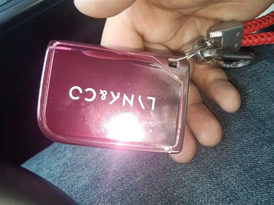Lynk & Co 06