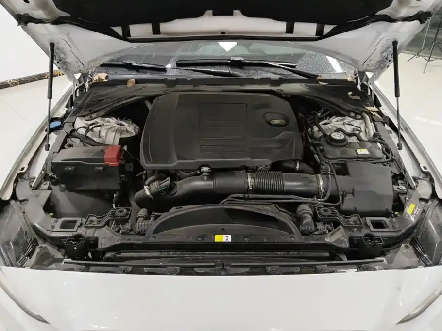 Jaguar XEL