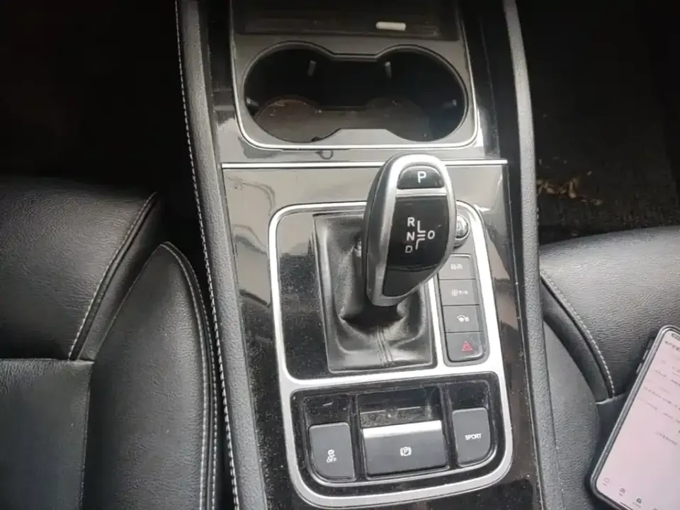 BYD MAX