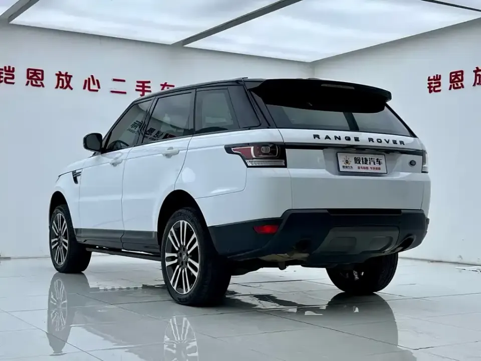 Land Rover Sport