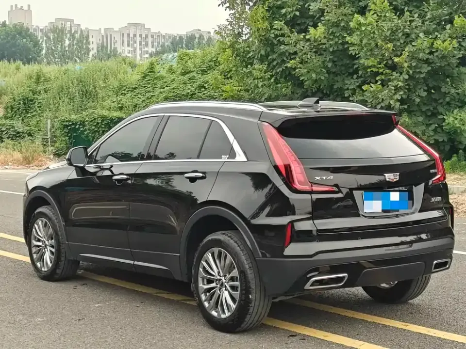 Cadillac XT4
