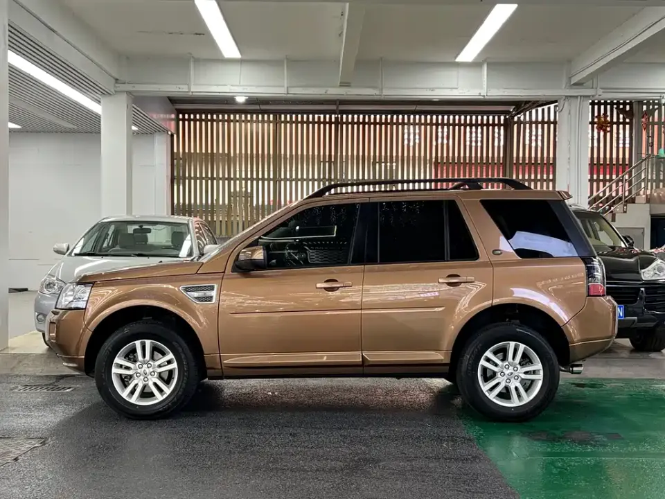 Land Rover Freelander 2
