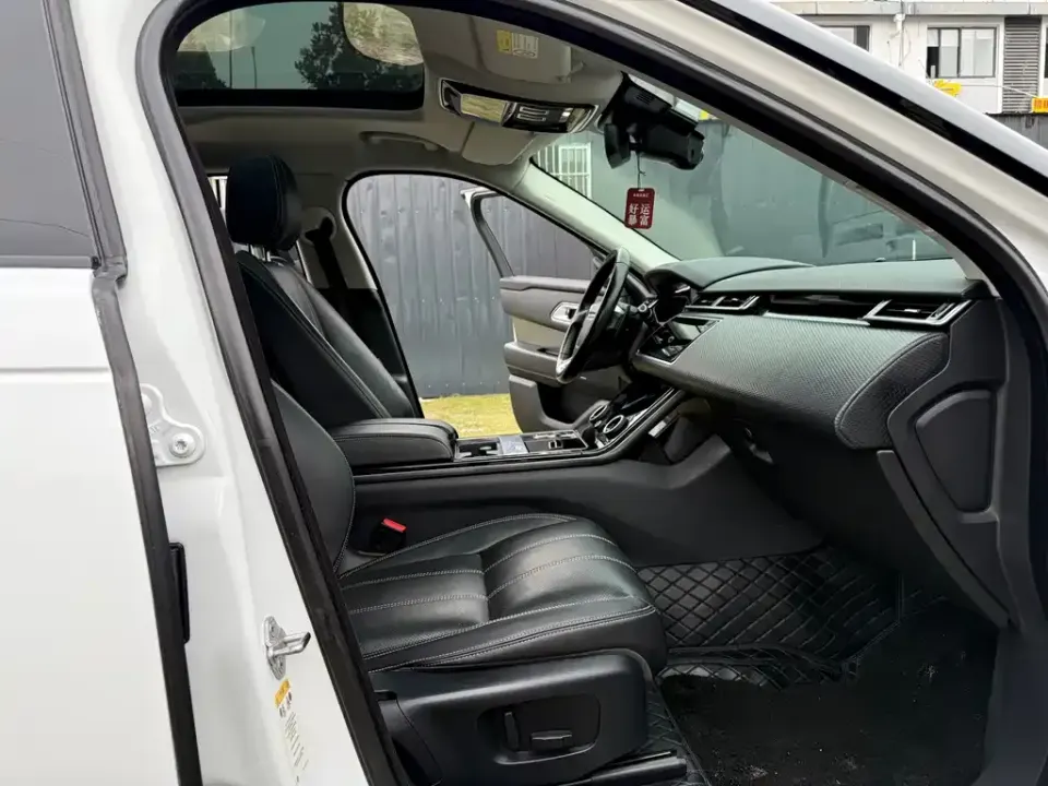 Land Rover Velar