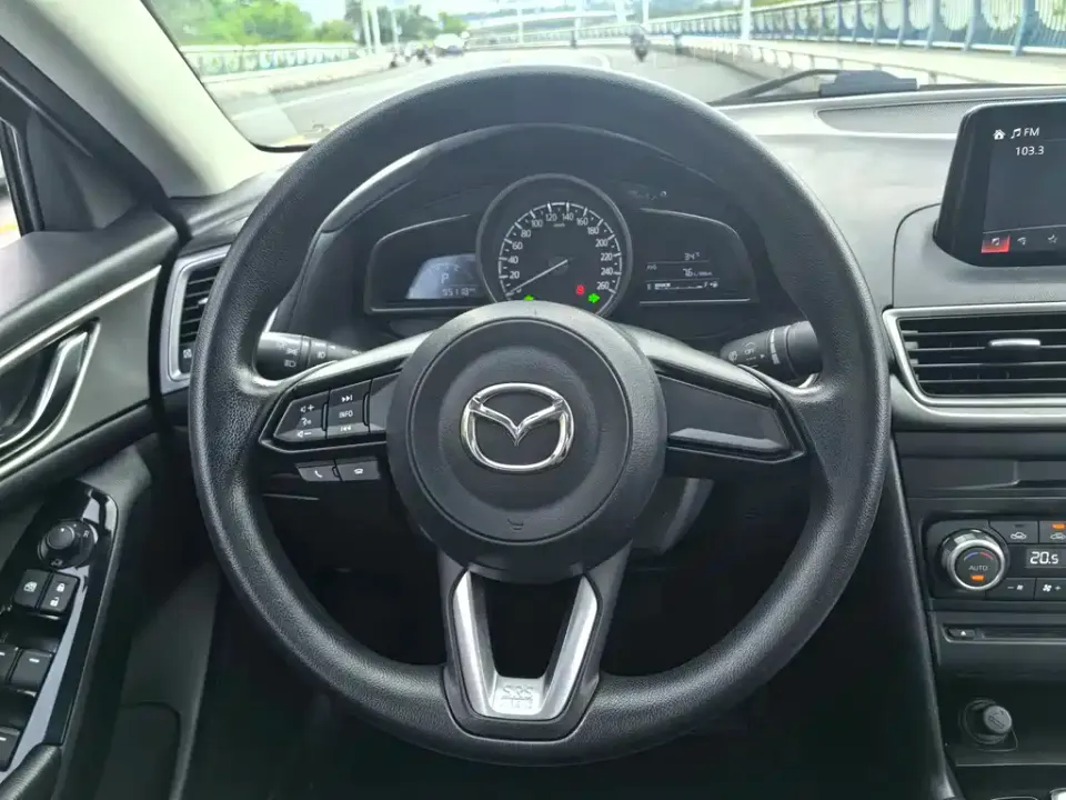 Mazda 3 Axela