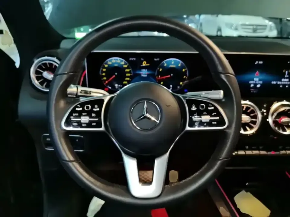Mercedes-Benz GLB