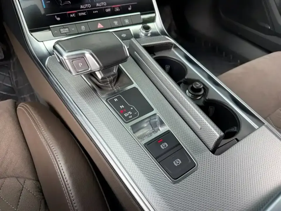 Audi A7L