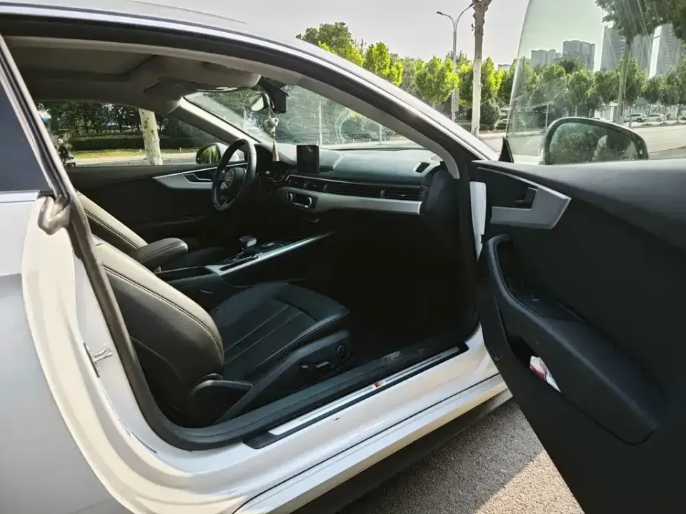 Audi A5 (Import)