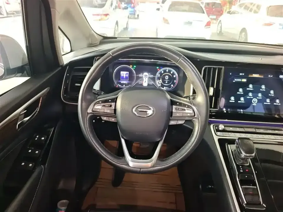 GAC Trumpchi M8