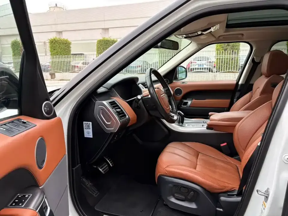Land Rover Sport