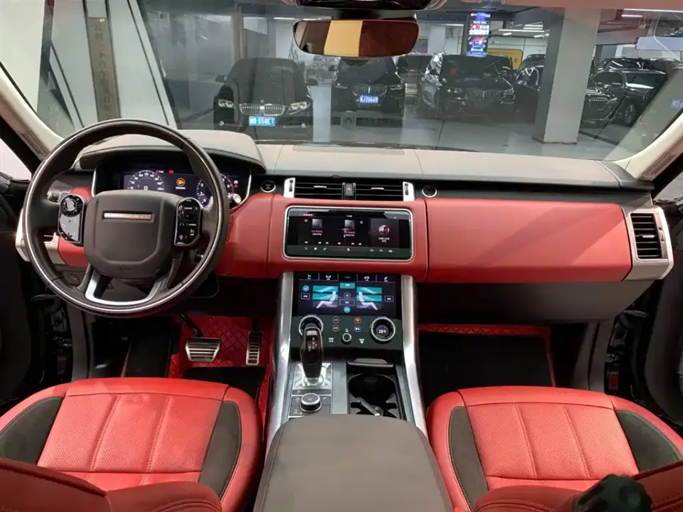 Land Rover Sport