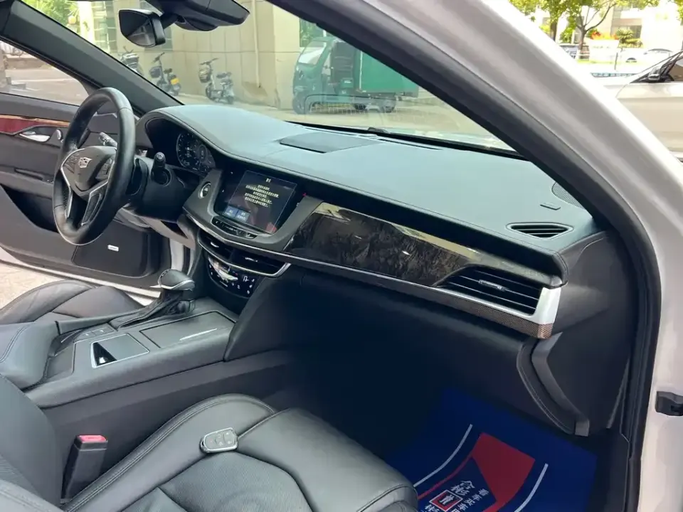 Cadillac CT6