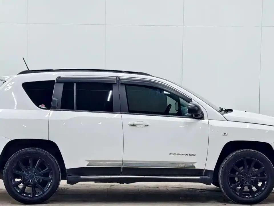 Jeep Compass (Import)