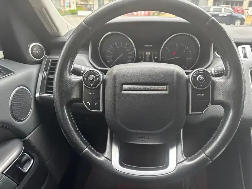 Land Rover Sport