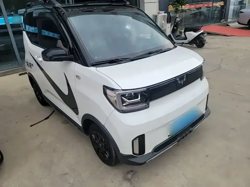 Wuling MINIEV